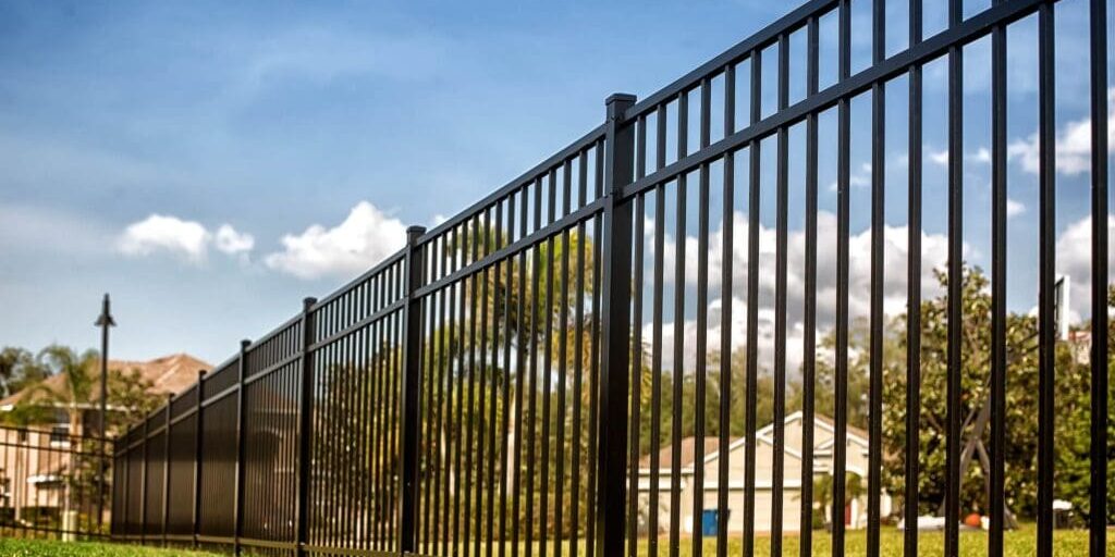 aluminum fence installation